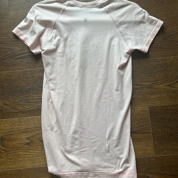 Strawberry milkshake swiftly tech - Picture 3 of 3